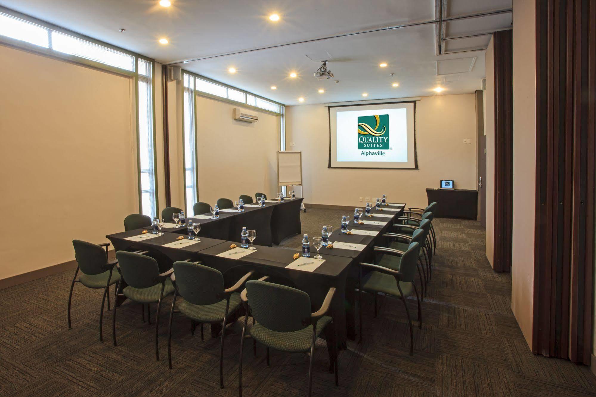 Quality Suites Alphaville Barueri Exterior photo